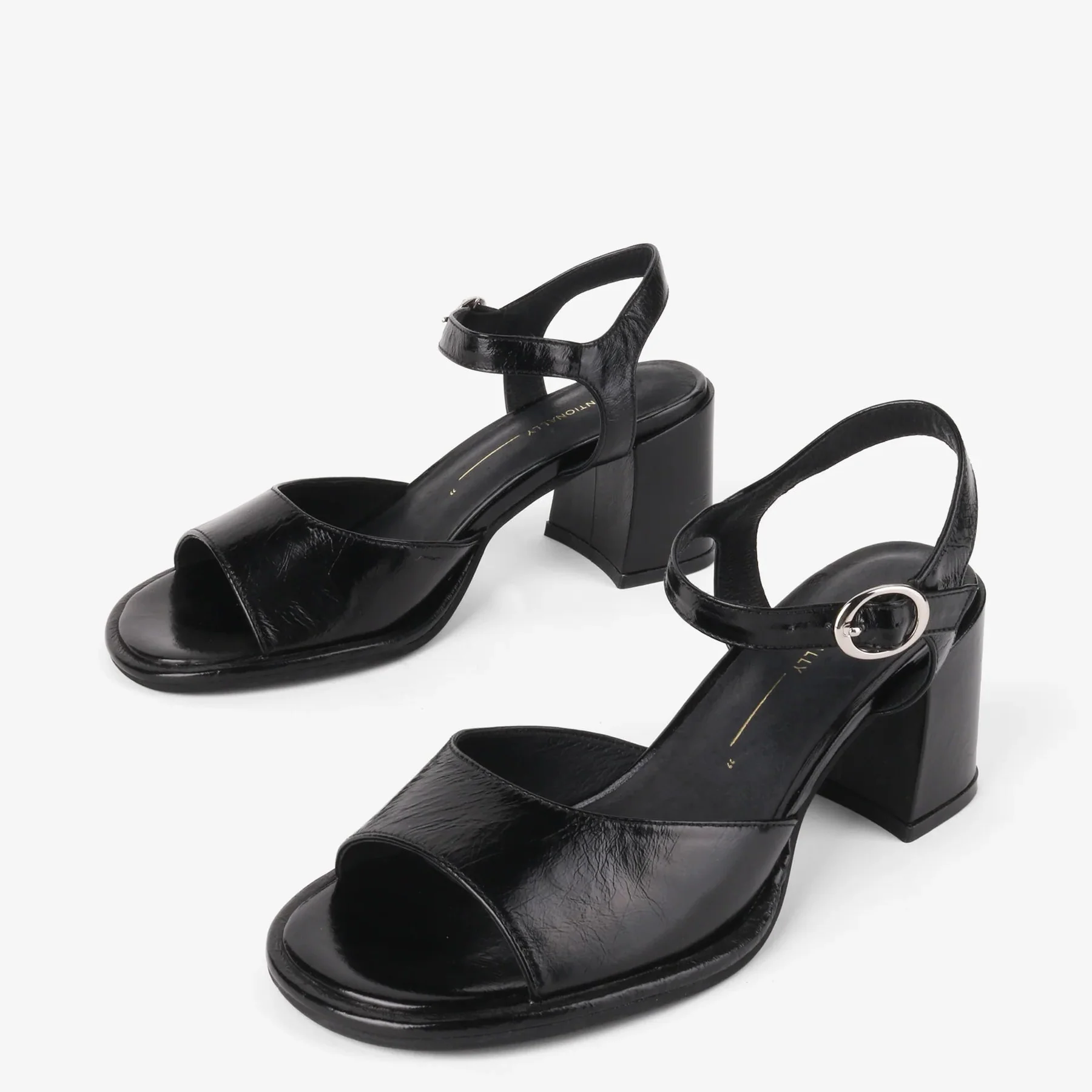 INTENTIONALLY BLANK ASTRO HEELS IN BLACK