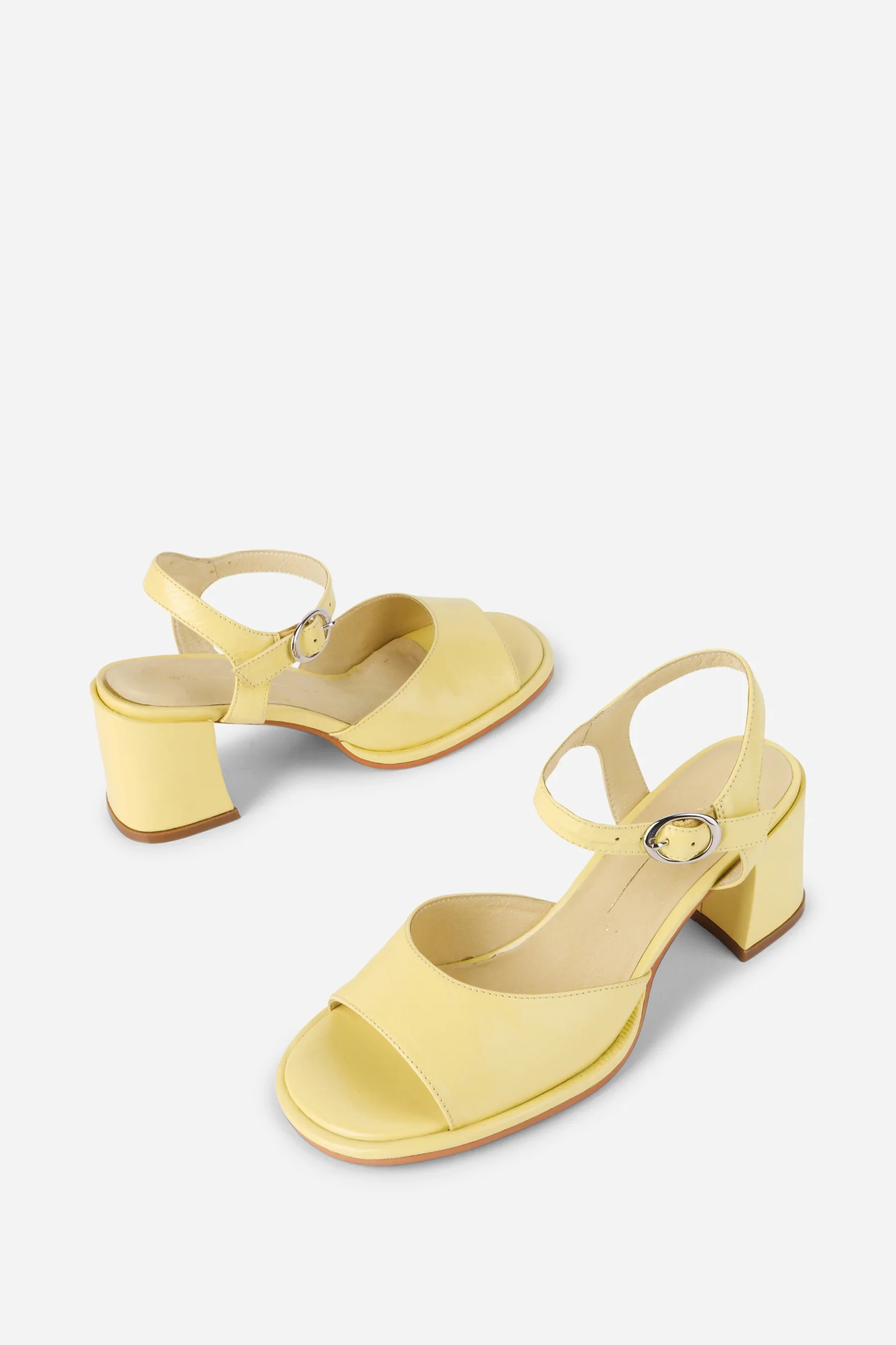 INTENTIONALLY BLANK ASTRO HEELS IN LEMON - Image 5
