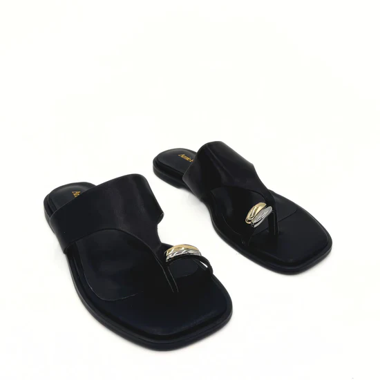 AMIE RAFA CECE TOE RING FLAT SANDAL BLACK - Image 5