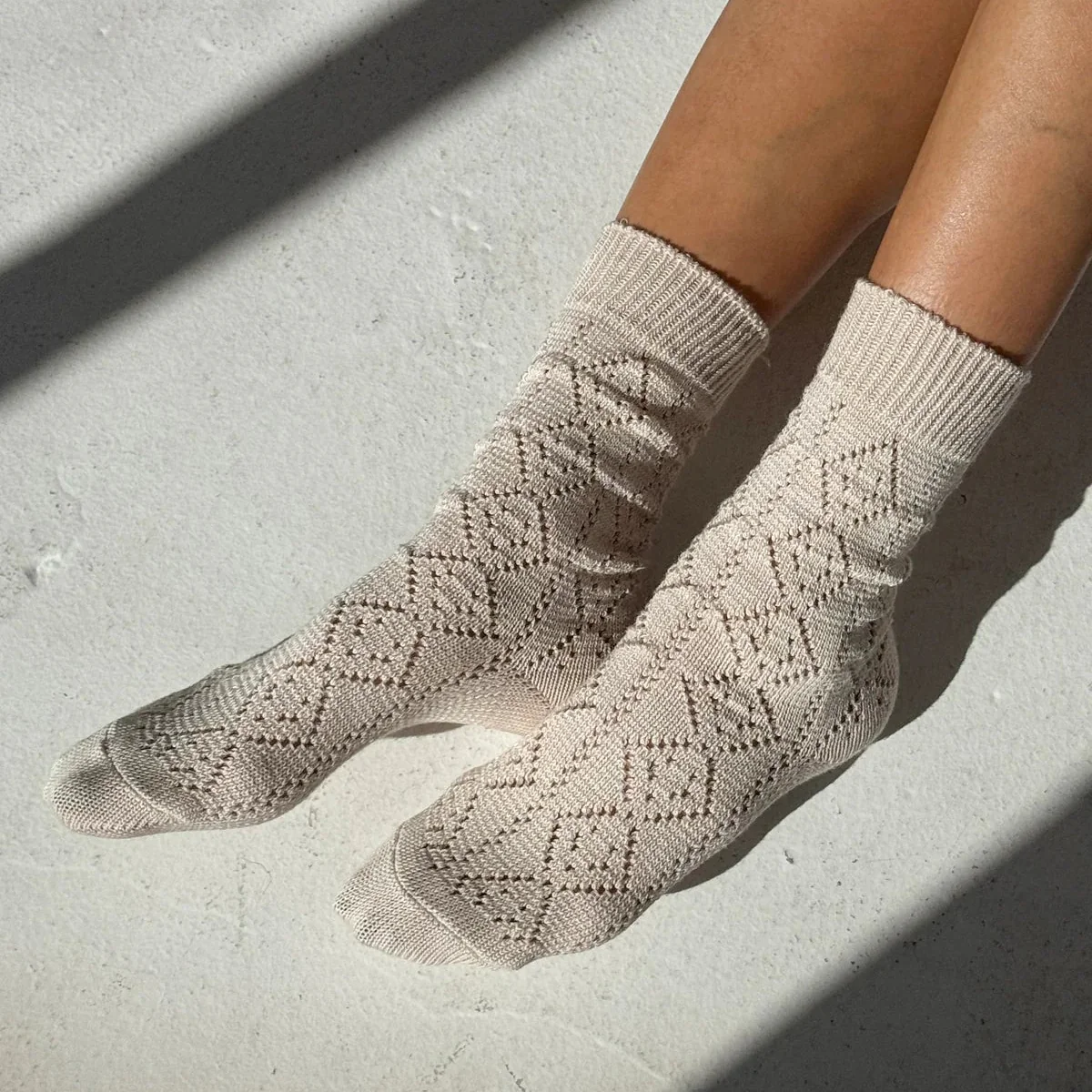 LEBON SHOPPE MODEL EYELET SOCKS OYSTER
