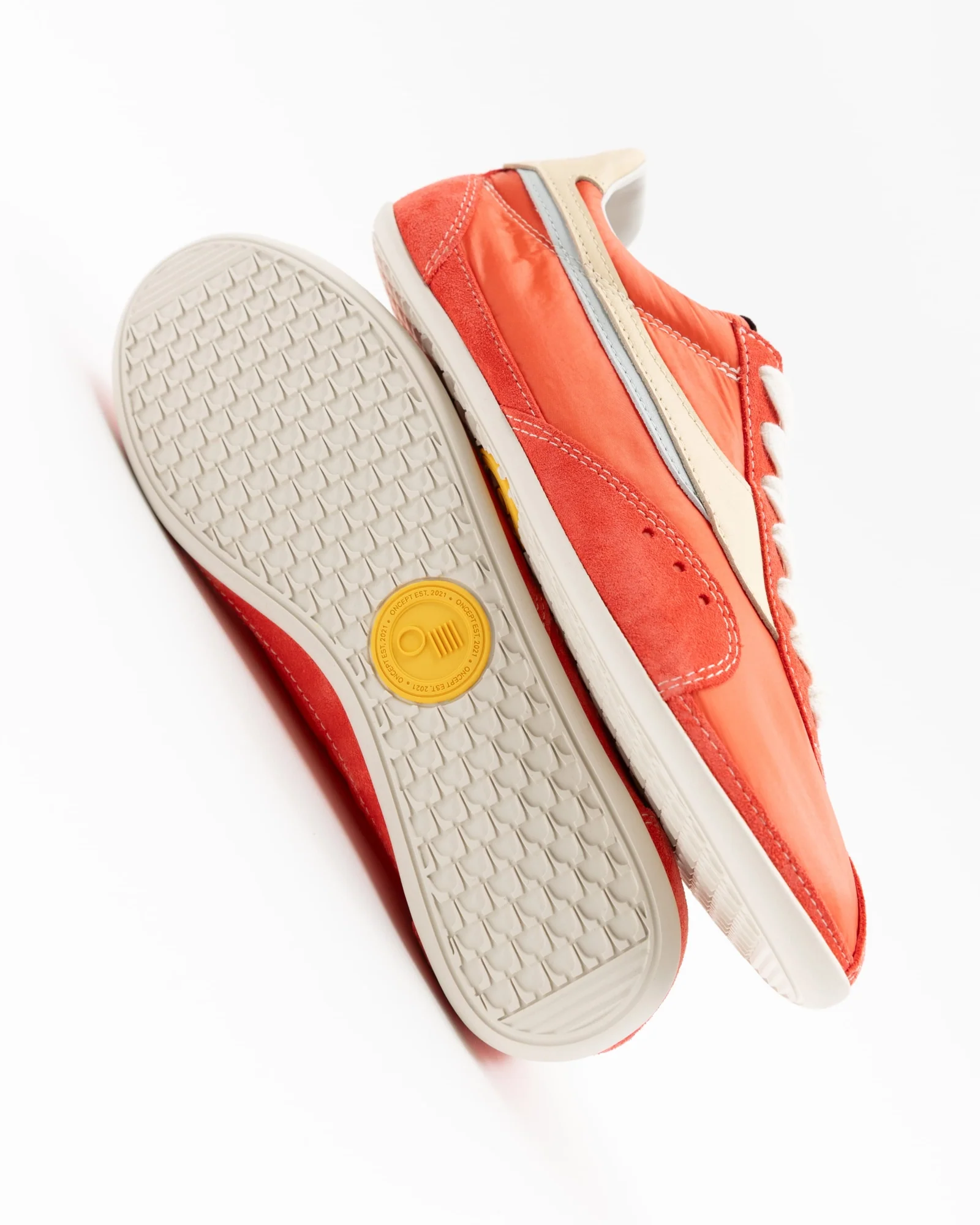 ONCEPT TEMPLE SNEAKER GRENADINE - Image 4